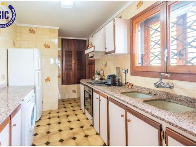 Chalet independiente en Sierra Perenchiza: Parcela con poco desnivel, impresionantes vistas y la com