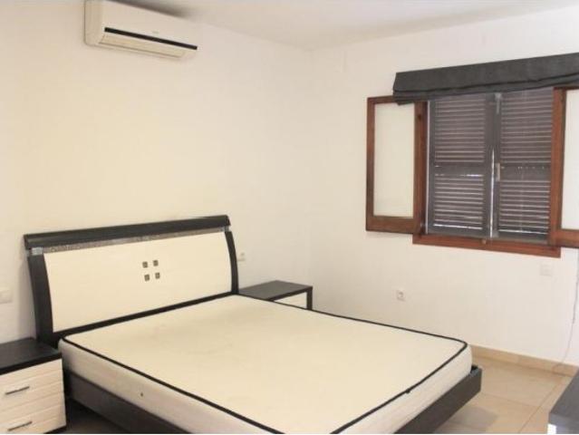 Chalet independiente, piscina privada, garaje, aire acondicionado. Todo incluido