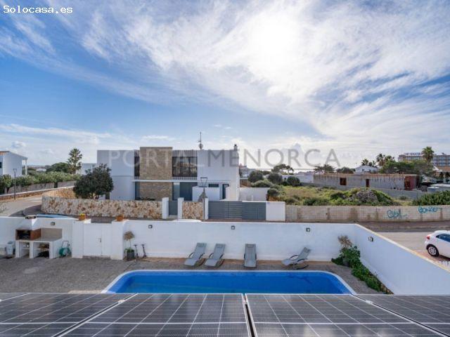 Chalet individual con piscina en Calan Blanes