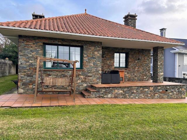 Chalet individual en venta, Valdoviño, La Coruña
