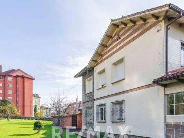 Chalet individual en venta Valgranda Aviles