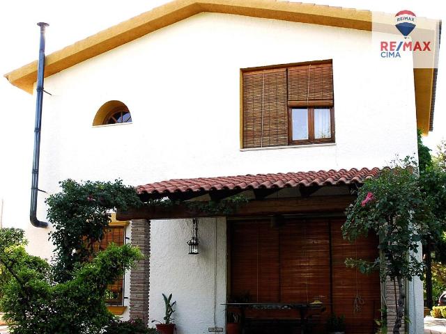 Chalet individual en venta, Baza, Granada