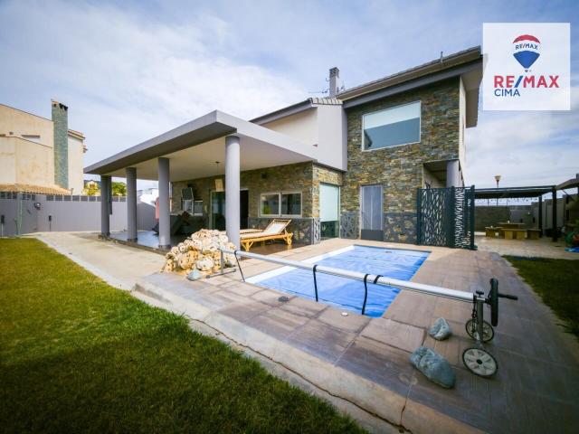 Chalet individual en venta, Baza, Granada