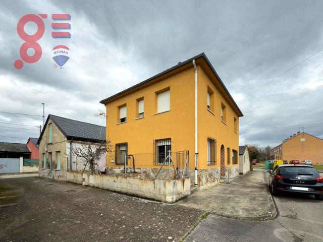 Chalet individual en venta, Camponaraya, León