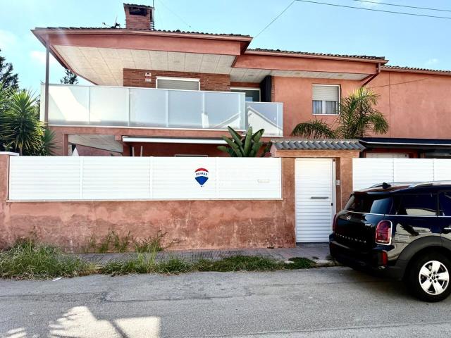Chalet individual en venta, Cunit, Tarragona