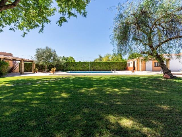 Chalet individual en venta, Palomares del Río, Sevilla
