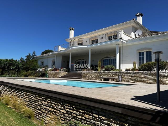 Chalet individual en venta, Pau, Girona