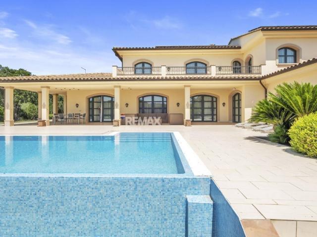 Chalet individual en venta, Peralada, Girona