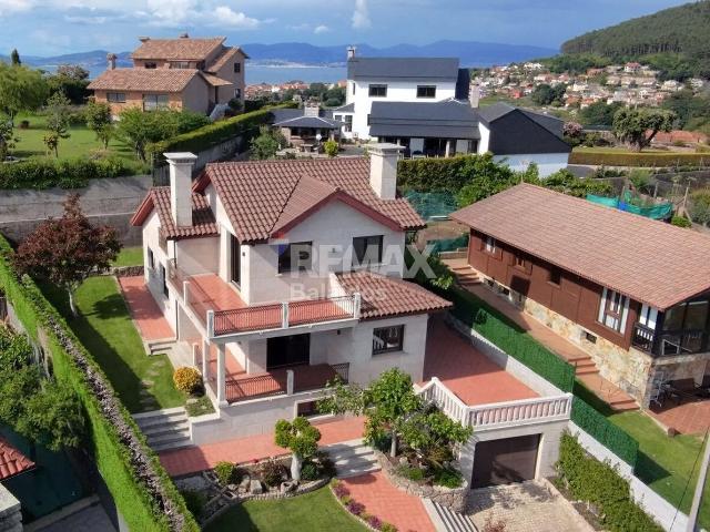 Chalet individual en venta, Saiáns, Vigo