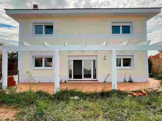 CHALET INDIVIDUAL EN SERRACINES