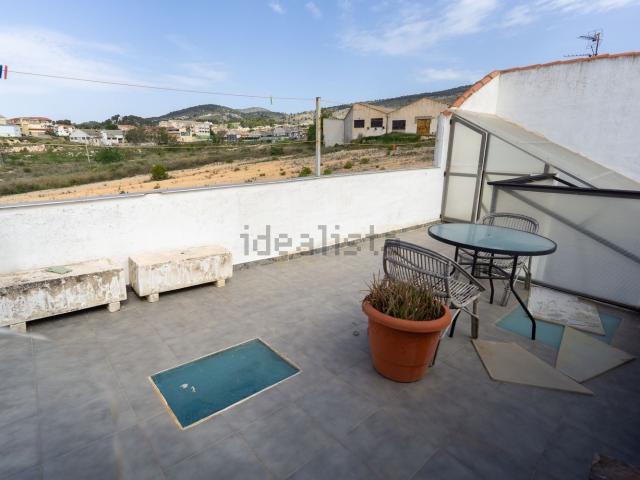 Chalet, Ibi