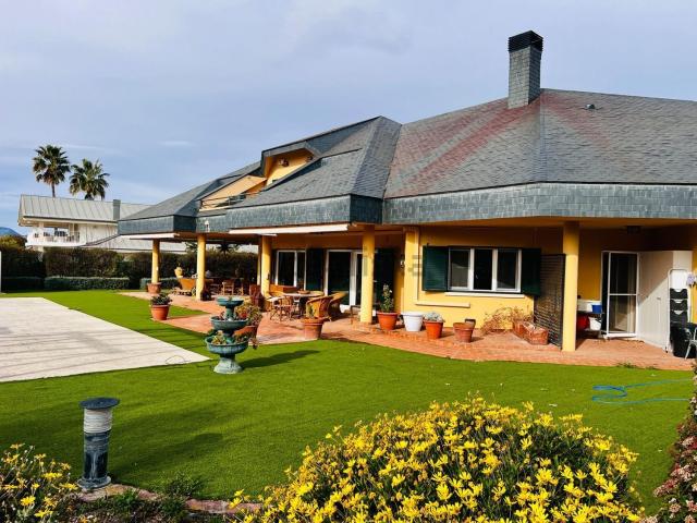 Chalet, Ibi