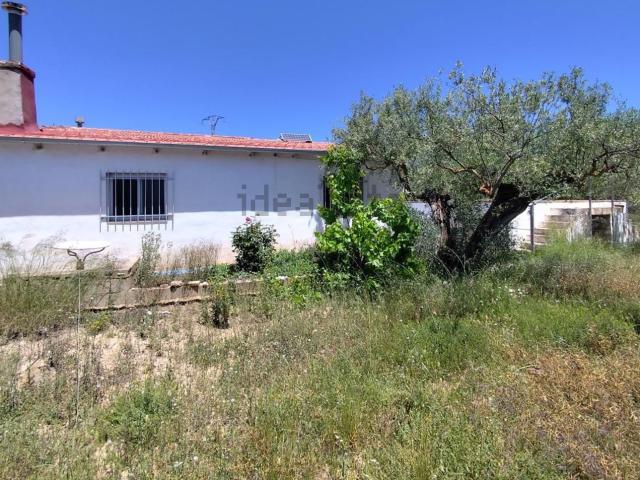 Chalet, Ibi