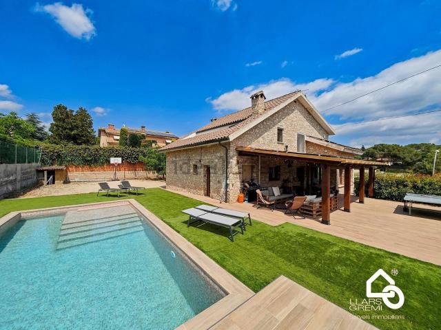 Chalet, Igualada