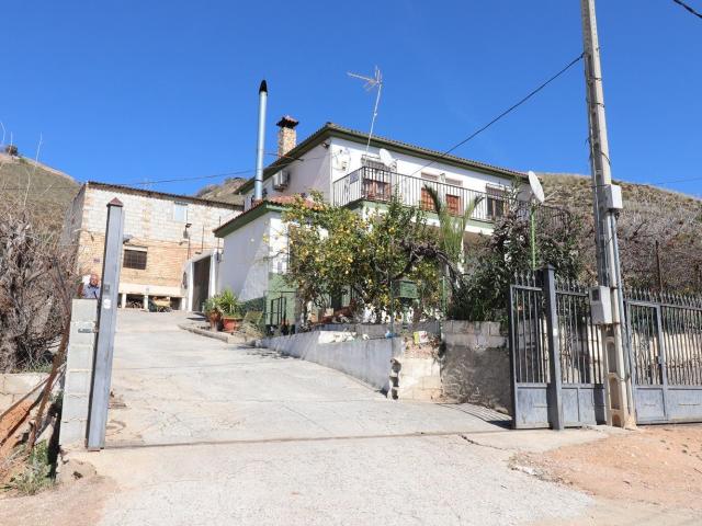 Chalet, Illora