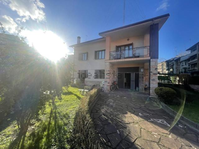 Chalet, Irun