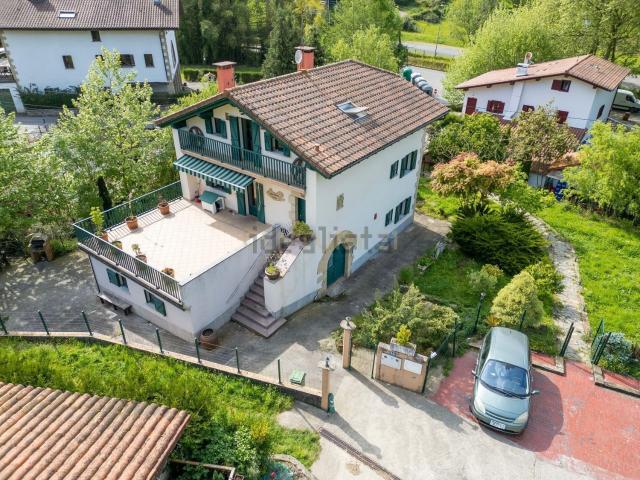 Chalet, Irun