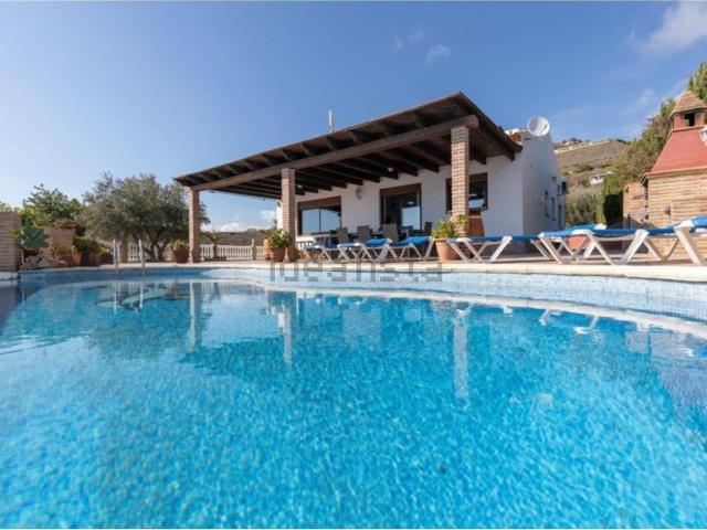 Chalet, Itrabo