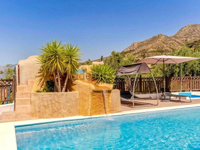 Chalet, Itrabo
