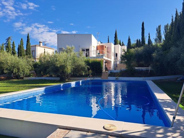 Chalet, Iznalloz