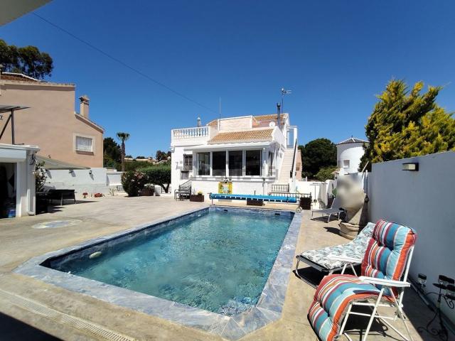 Chalet, Jacarilla