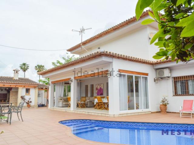 Chalet, Jalón