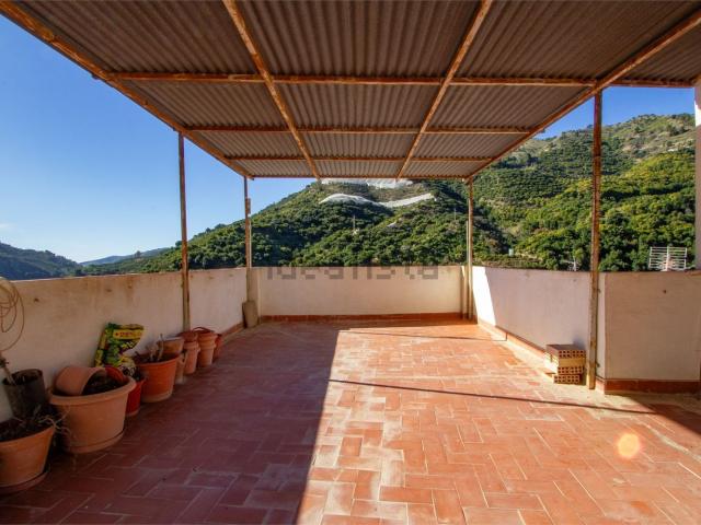 Chalet, Jete