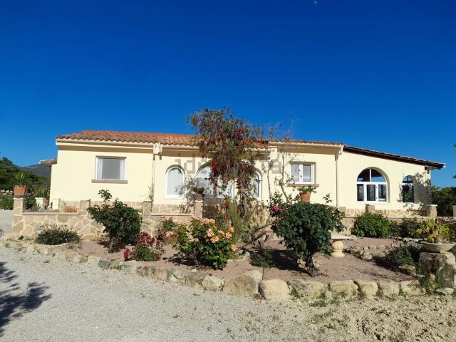 Chalet, Jijona / Xixona