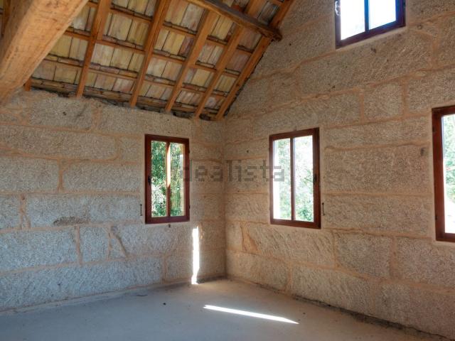 Chalet, O Covelo