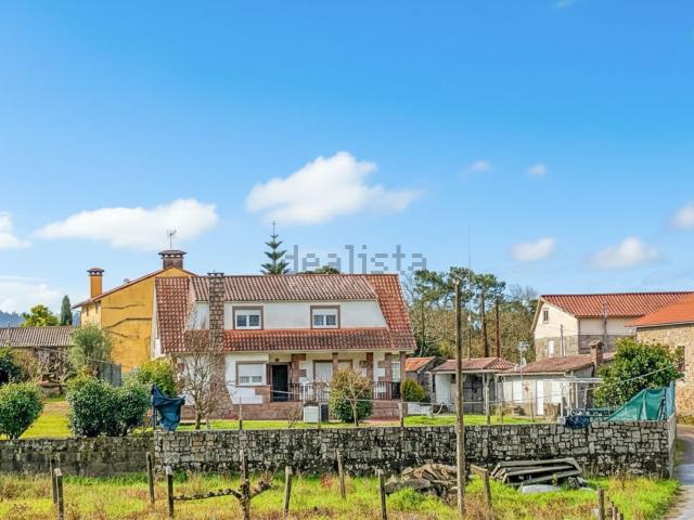 Chalet, O Rosal