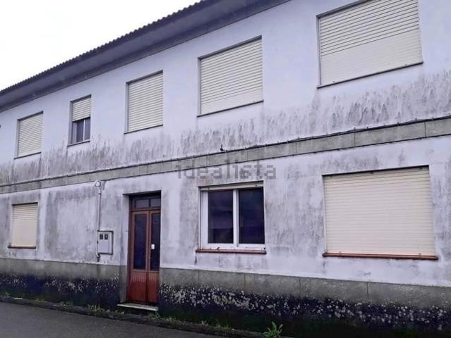 Chalet, O Rosal