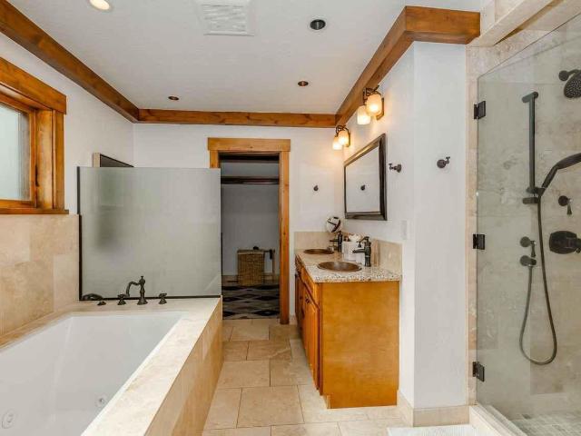 Chalet on sale in South Lake Tahoe 297 m² | dreamo. Ch