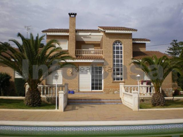 Chalet, Onda