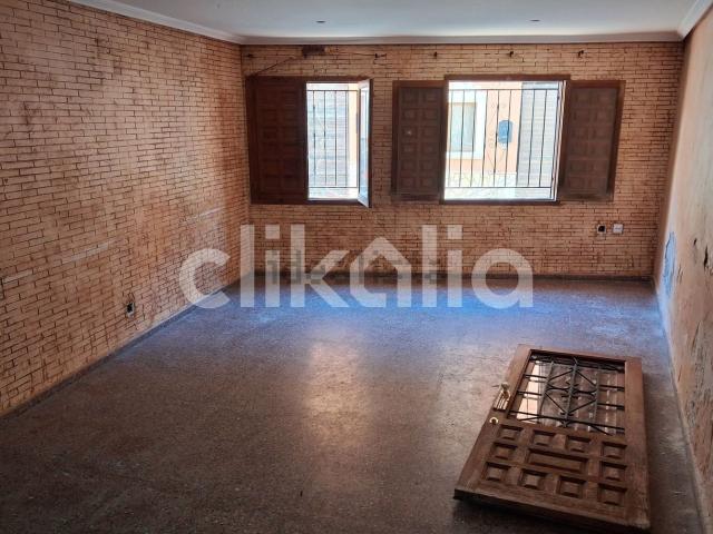 Chalet, Onil