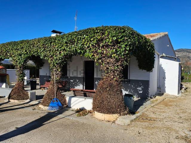 Chalet, Onil