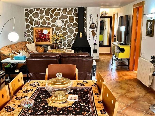 Chalet, Onil