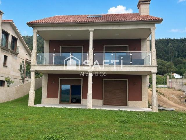 Chalet obra nueva donde la tranquilidad se convierte en tu hogar