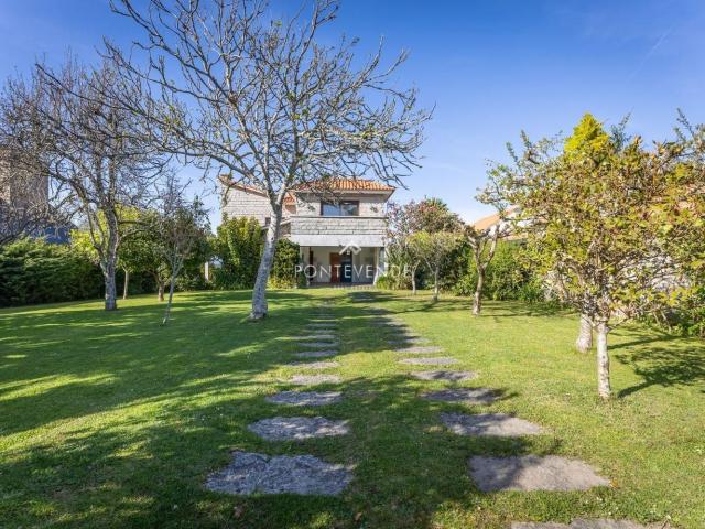 Chalet, Oia, Vigo