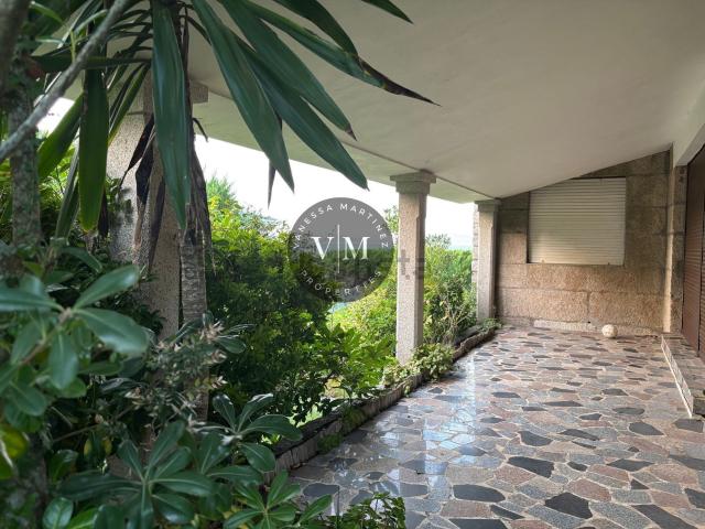 Chalet, Oia, Vigo