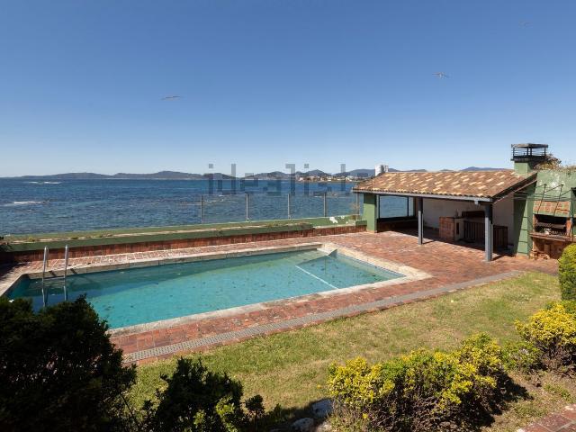 Chalet, Oia, Vigo