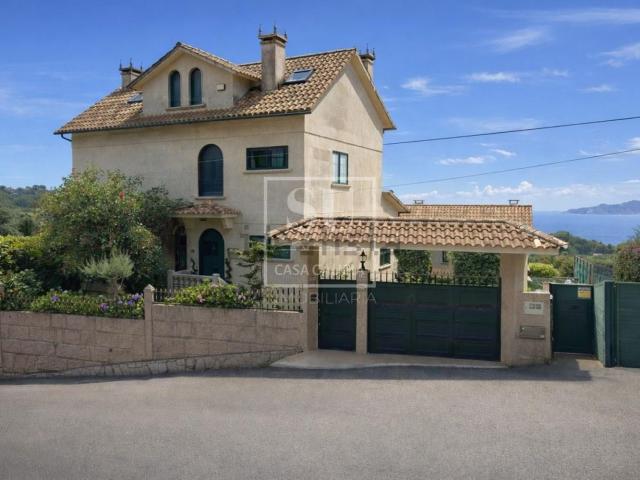 Chalet, Oia, Vigo