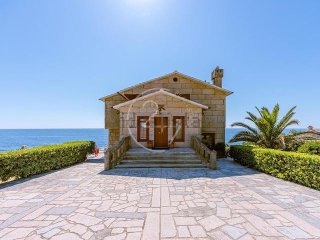 Chalet, Oia
