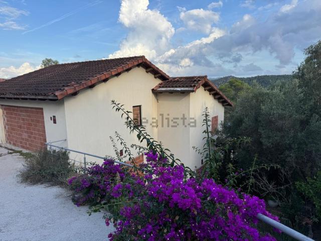 Chalet, Olivella