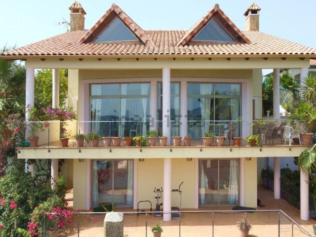 Chalet, Olivella
