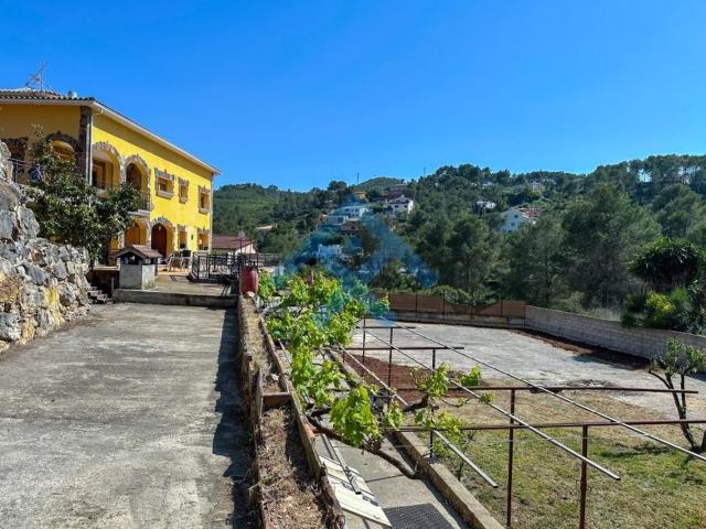 Chalet, Olivella