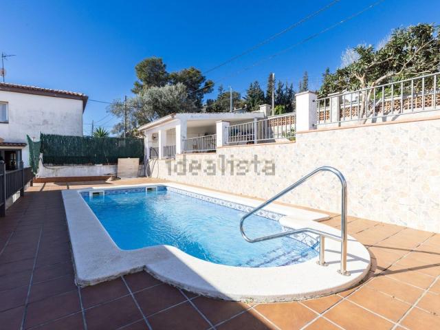 Chalet, Olivella