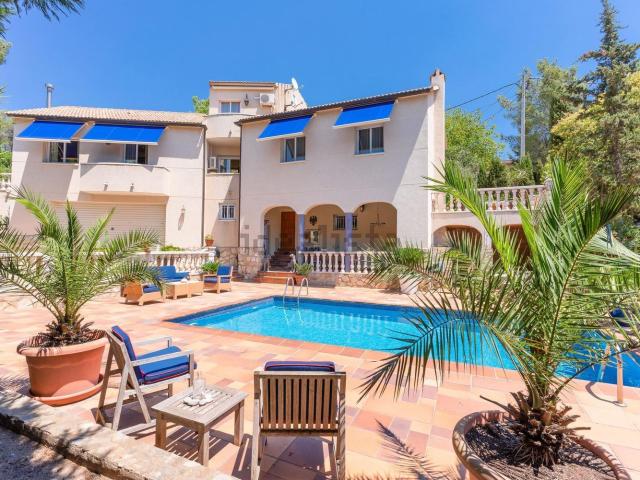 Chalet, Olivella