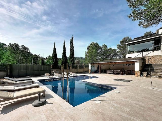 Chalet, Olivella