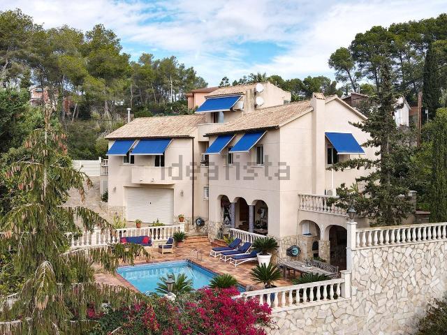 Chalet, Olivella