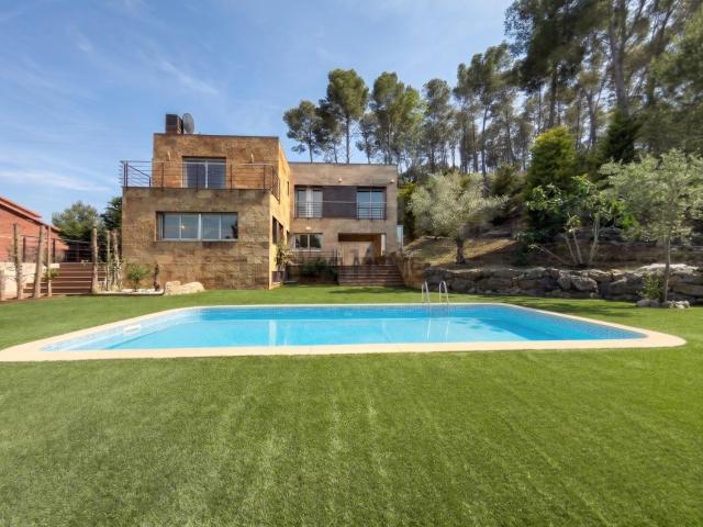 Chalet, Olivella